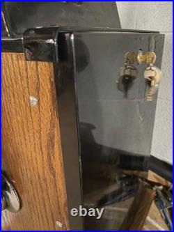 Mill's reproduction antique coin operated slot machine