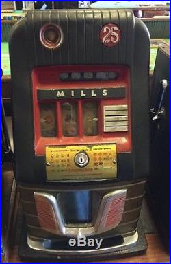 Mills $0.25 High Top Slot Machine Front Load Jackpot