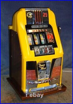 Mills 25-cent DEUCES WILD hi-top antique slot machine, 1948