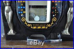 Mills 25c Golden Nugget Slot Machine with Keys & Pedestal