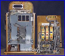 Mills 5-cent Horsehead B-O-N-U-S antique slot machine, 1941