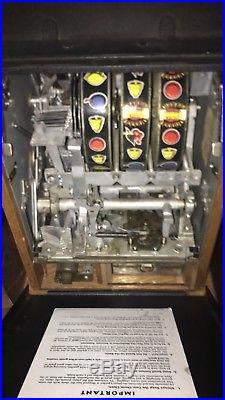 Mills Antique 25 cent Golden nugget Slot Machine with Keys