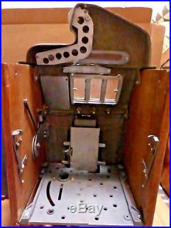 Mills Antique Egyptian Bell Slot Machine RARE 50 CENT