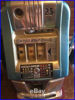 Mills Black Beauty 25 Cent / Quarter Slot Machine With Vintage Oak Pedestal