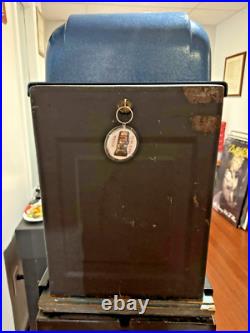 Mills Blue Bell 5 Cent 1940's Slot Machine Watch Video, stand. Works, Cherry