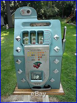 Mills CHERRY 5 Five Cent Slot Machine Antique Nickel Slot machine