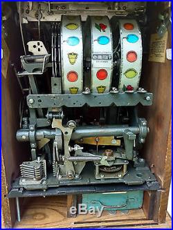 Mills CHERRY 5 Five Cent Slot Machine Antique Nickel Slot machine
