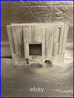 Mills Futurity Slot Lower Front Casting