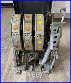 Mills Hi Top Binion's Horseshoe Club Las Vegas Slot Machine Jennings Watlings Mills Hi Top Binion's Horseshoe Club Las Vegas Slot Machine Jennings Watlings