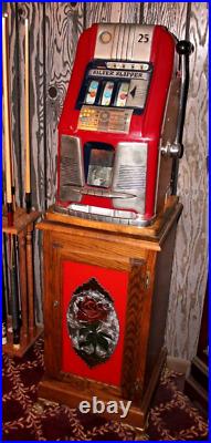 Mills High Top Slot Machine & Cabinet Quarter Silver Slipper Casino Las Vegas Ne