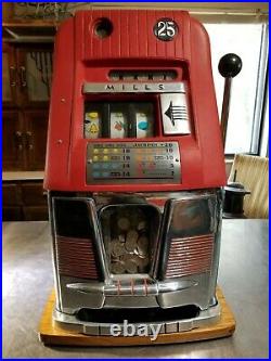 Mills High Top slot machine