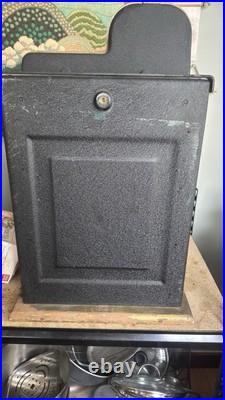 Mills Novelty Products Bell-O-Matic Corporation Antique 25c Slot Machine