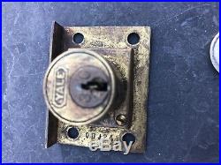 Mills Novelty Yale Slot Machine Door Lock With Original Key Early Pre 1922