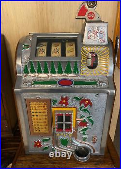 Mills Poinsetta Slot Machine, 5 Cent Coin Operated Machine