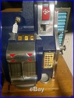 Mills QT Slot Machine