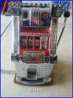 Mills Slot Machine Castle Silver Palace. 25 Cent Vintage Casino Collectible Rare