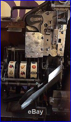 Mills Smoker Antique Slot Machine