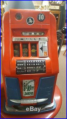 NICE 1940's RARE ANTIQUE 10 cent MILLS SLOT MACHINE WORKS AND PLAYS GREAT