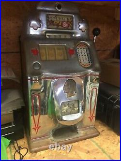 O. D. Jennings & Company Standard Chief 5¢ Slot Machine Full Jackpot