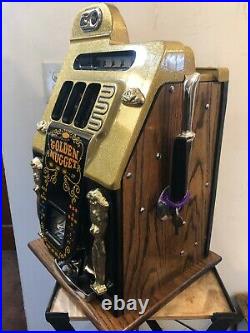 ORIGINAL 1940's 25¢ Mills Antique Slot Machine. Golden Nugget model coin-op
