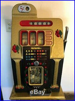 ORIGINAL 1940's 5¢ Mills Antique Slot Machine. It is the Golden Falls coin op