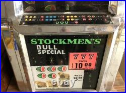 ORIGINAL Vintage Mills 5 cent Slot Machine w Base STOCKMEN'S BULL SPECIAL Works