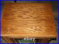 Oak Slot Machine Stand for Slot Machine Good Condition