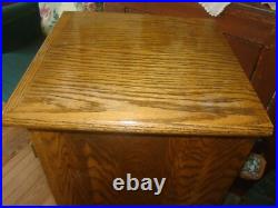 Oak Slot Machine Stand for Vintage Antique Slot Machine Great Condition