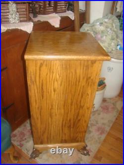 Oak Slot Machine Stand for Vintage Antique Slot Machine Great Condition