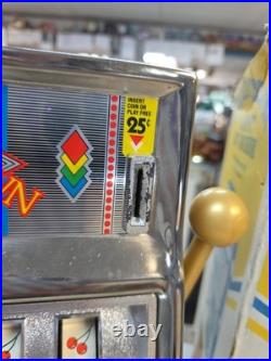 Old Vintage Casino Crown Old Vintage Jackpot Slot Machine Toy Entertainment On