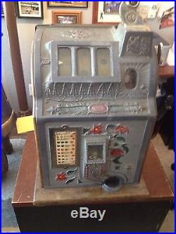 Original Vintage Working Mills Poinsettia 5 Cent Slot Machine
