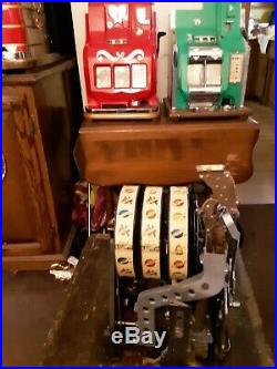 Original1930's 25¢ Mills Brooklands Car Machine. Coin Op