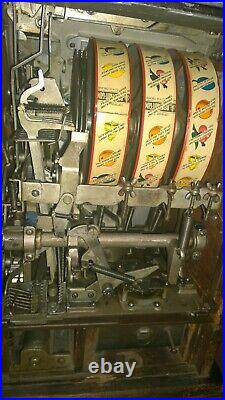 Rare Antique Mills (FOK) 5¢ Slot Machine with VENS mint dispenser, Circa 1931