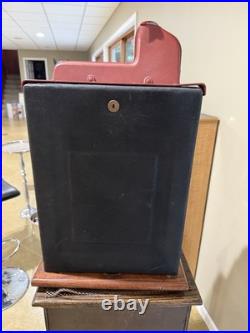 Rare Mills Melon Top Jackpot Slot Machine