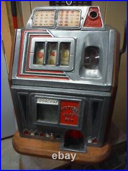 Rare Penny Benton Harbor King Slot Machine