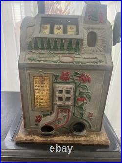 Rare Vintage Mill's Poinsettia Gooseneck 25 Cent Slot Machine
