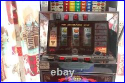 Skill Stop Slot Machine for Sale, good condition, 3 lines In working Condition