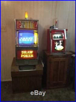 Slot Machine Red 1962 Mills Compact Antique