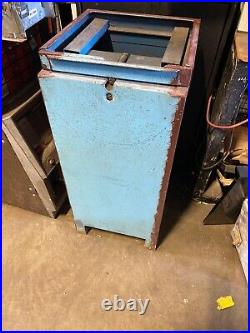 Slot Machine Stand Metal Pick Up Only