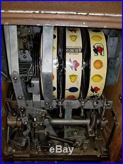 Twenty-five Cent B O N U S Mills HORSEHEAD slot machine BONUS 1930's