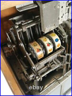 VINTAGE WWII-ERA 1940s MILLS QT GLITTER SWEETHEART 5 CENT SLOT MACHINE ORIGINAL