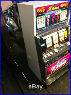 Very Nice Working Igt Black Widow Slot Machine