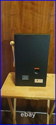 Vintage 16 Casino Crown Tabletop Slot Machine Waco Products Corporation