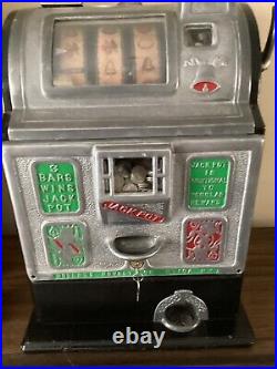 Vintage 1930 Jennings Gooseneck Mechanical Nickel Slot Machine