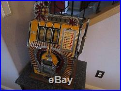 Vintage 1930's Restored 25 Cent Mills War Eagle Slot Machine With Keys Works Great