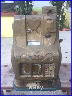 Vintage 1930s Mills QT sweetheart 5 cent slot machine WITH JACKPOT