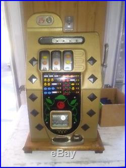 Vintage 1937 Mills 25 Cent Slot Machine