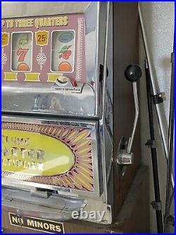 Vintage 1970s Deluxe Quarter Slot Machine PICKUP ONLY