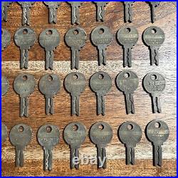 Vintage Antique Mills Novelty & Co Chicago Bronze Slot Machine Keys LOT OF 50