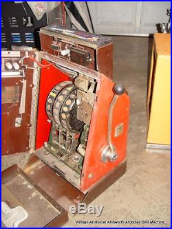 Vintage Aristocrat Ainsworth Arcddian Slot Machine
